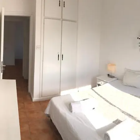 Malanda Αγία Νάπα